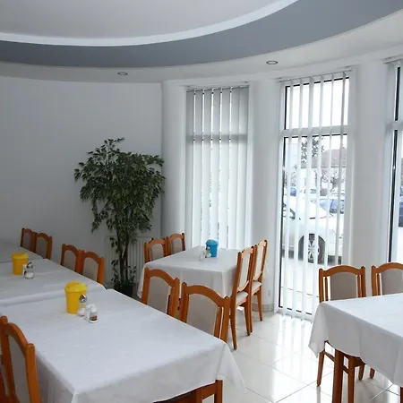 Aqua Hotel 2*