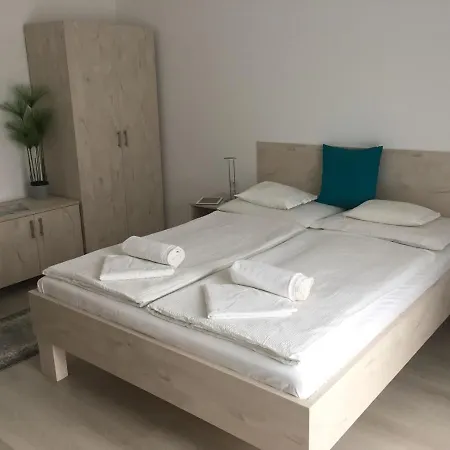 Hotel Aqua 2*