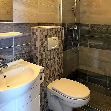 Hotel Aqua 2*